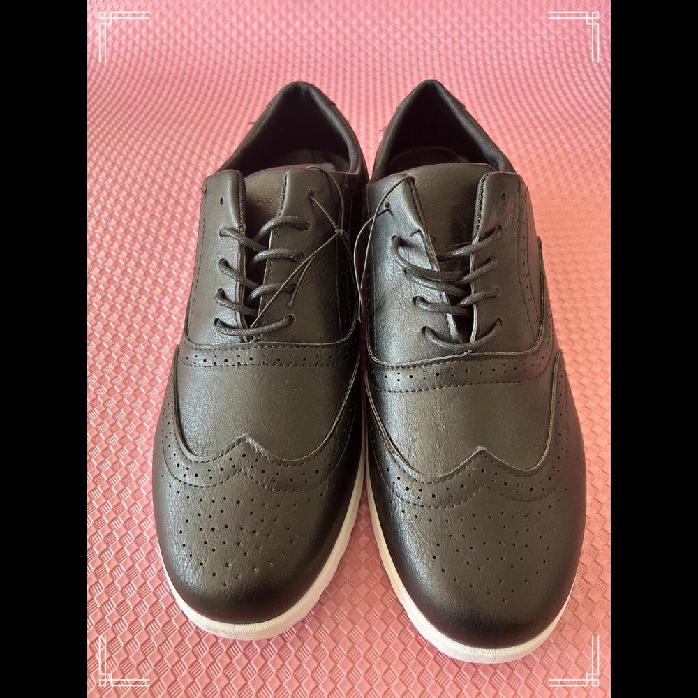 Tim Evans Black Leather Wingtip Sneakers – Size 13